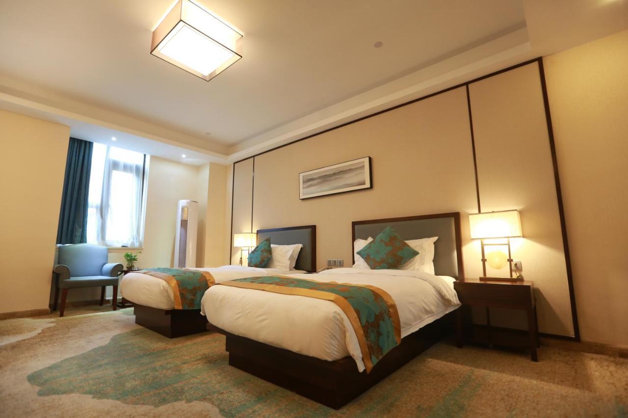 Guangzhou Seaman Club Hotel Exterior photo